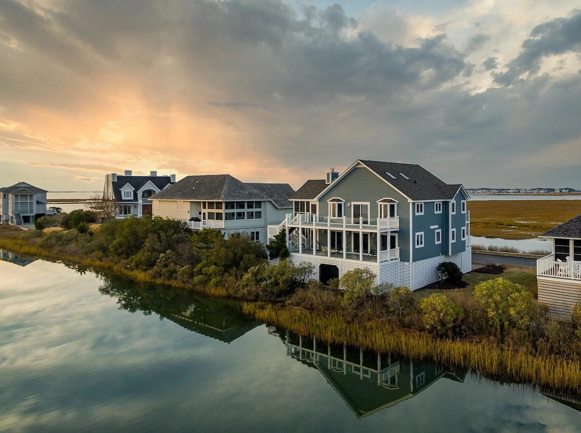 Homes beside the water on Delmarva