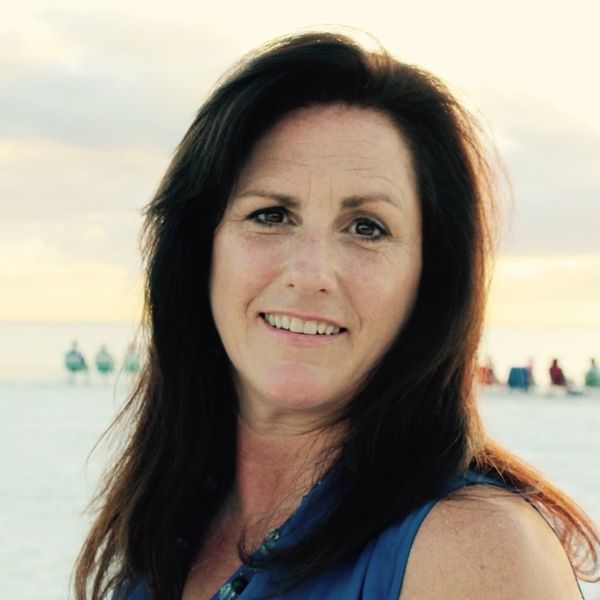 White Sands Realty Group Florida Whitney Thompson Real Estate Agent