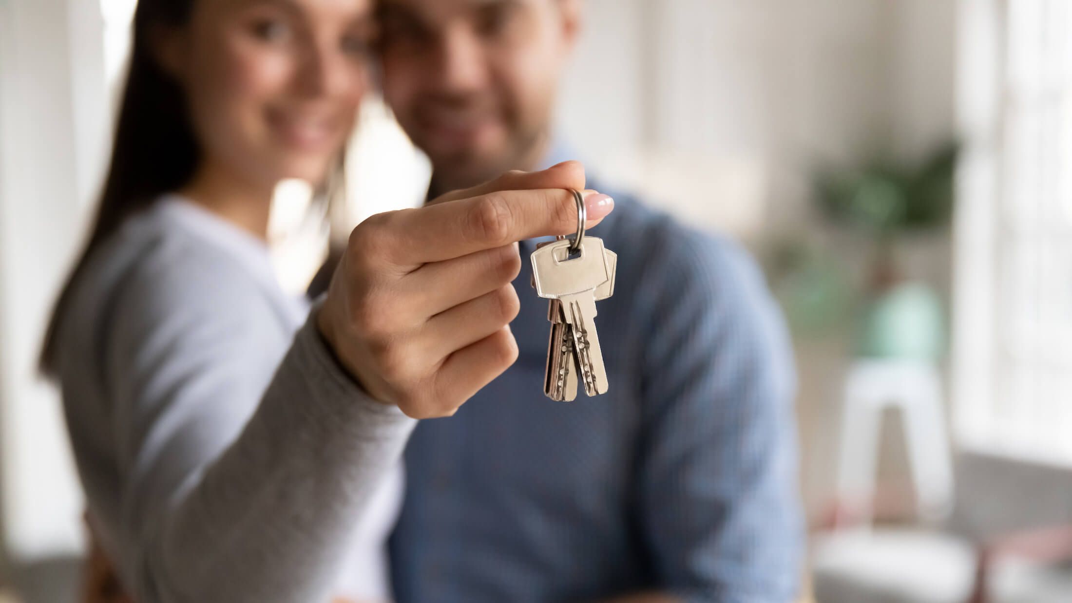 Couple receives keys