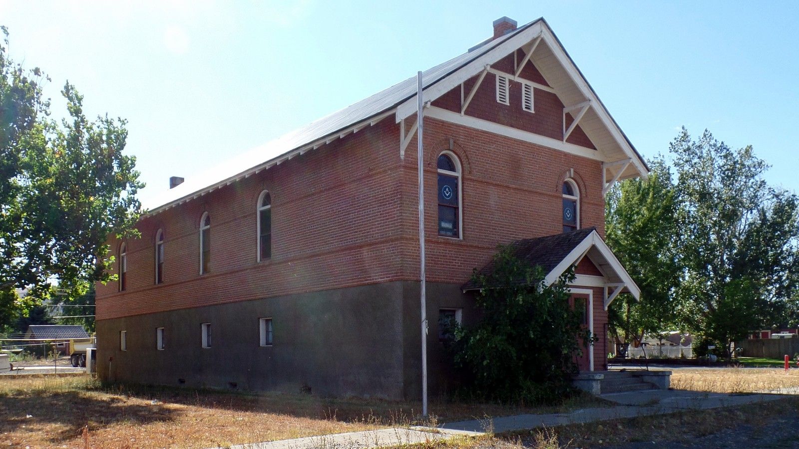 Salubria Lodge brick building in Cambridge, Idaho