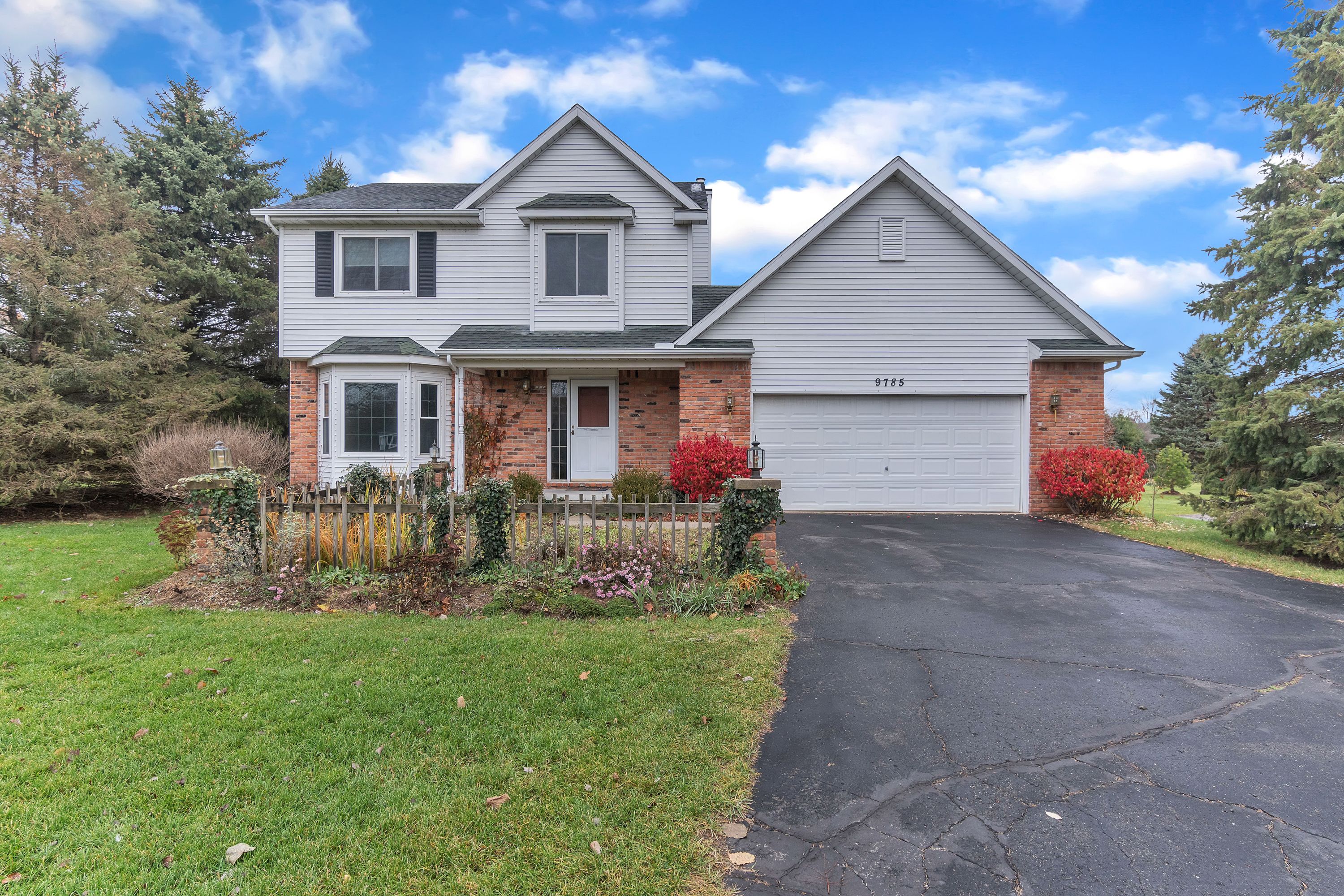 The Pat Lotz Real Estate Group Real Estate One PHEASANT BROOK