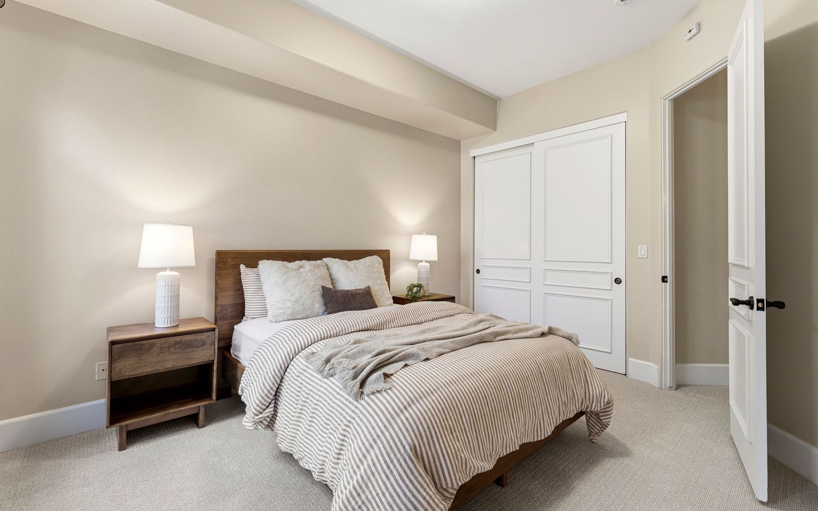 Guest bedroom at Vista del Prato, Serrano