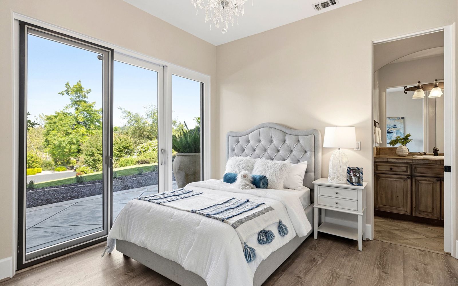 Guest suite at 4355 Gresham Drive, El Dorado Hills