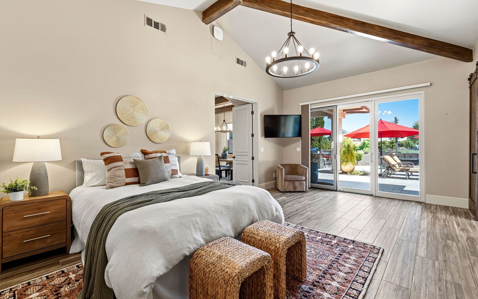 Bedroom retreat at Vista del Prato, Serrano