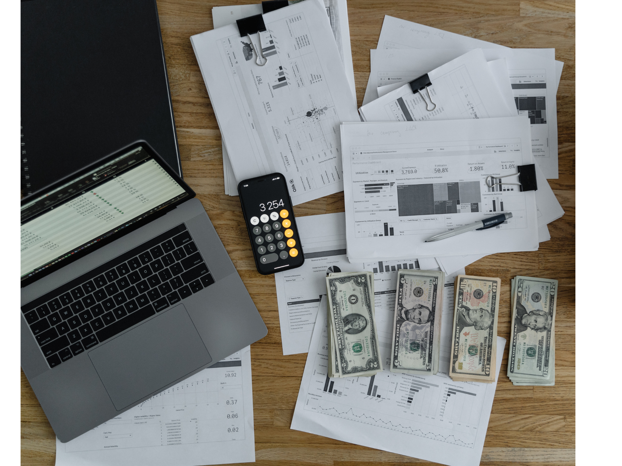 American currency & financial documents