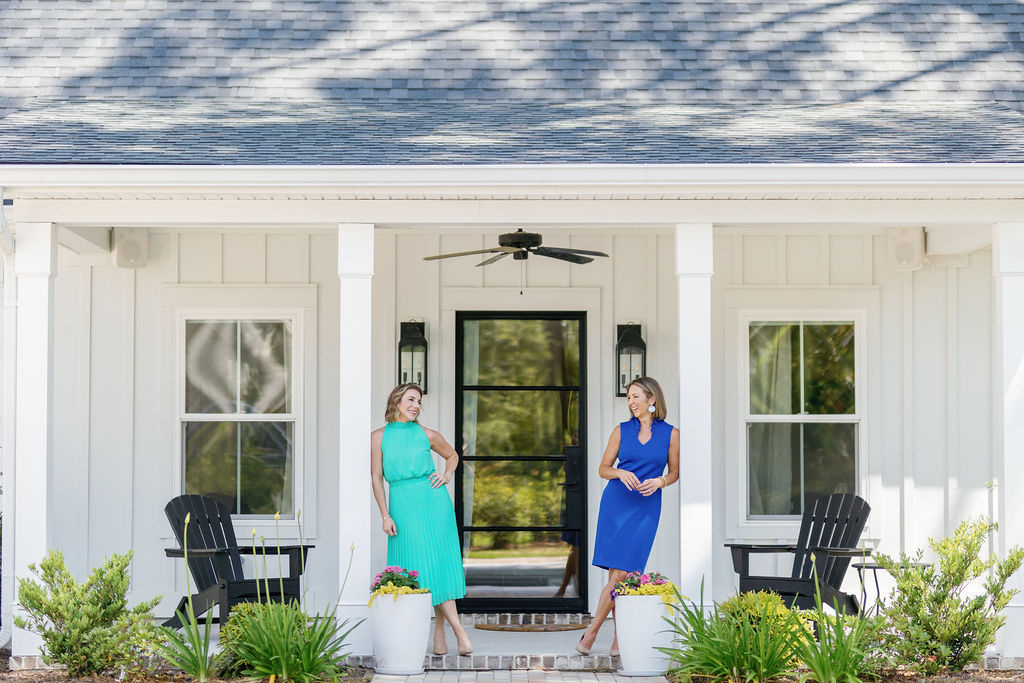 Agent helps couple with paperwork