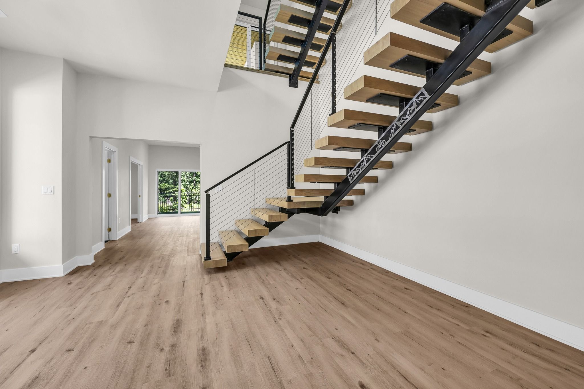Living & Dining 1