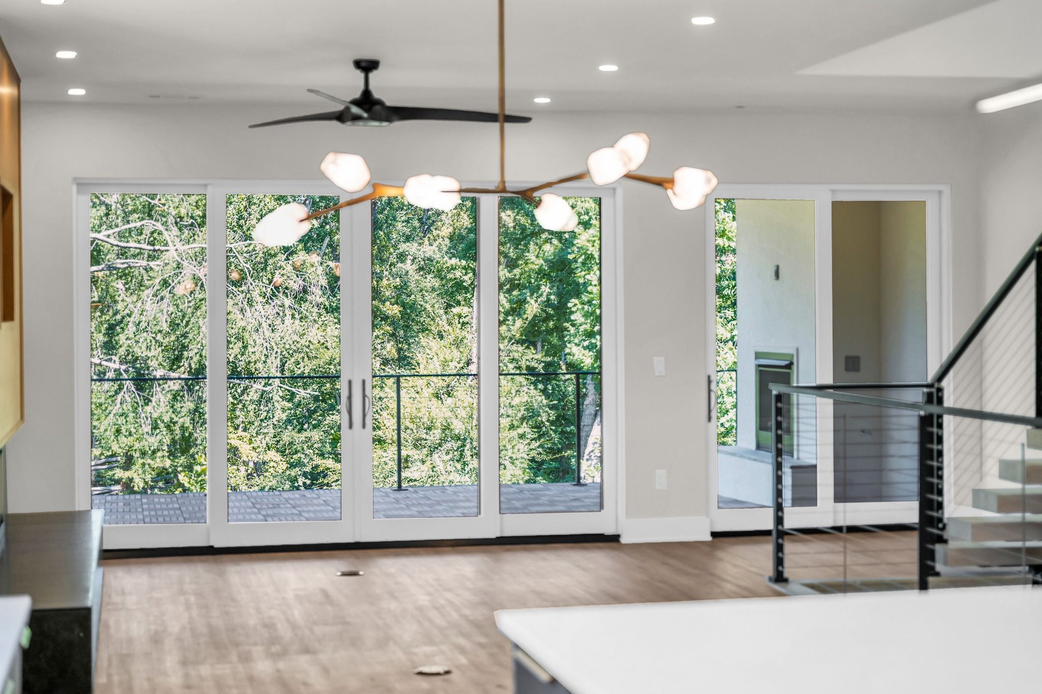 Living & Dining 7