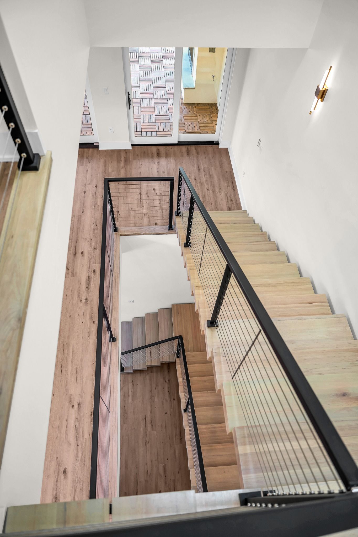 Living & Dining 15