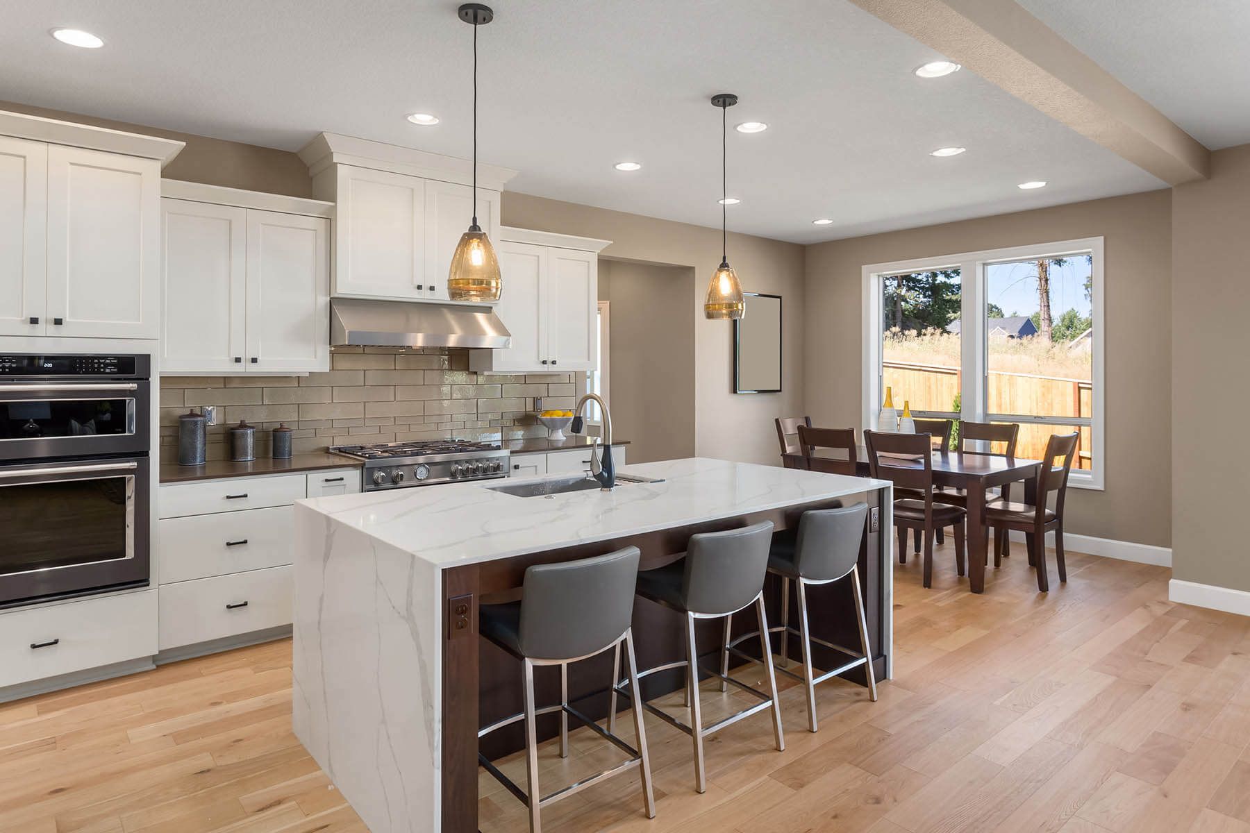 McKenzie Zipperian Wasilla real estate agent