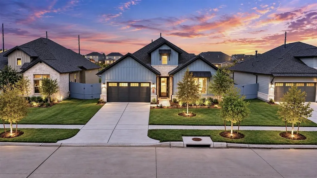 Exterior of 32510 Ebony Jewelwing Ct