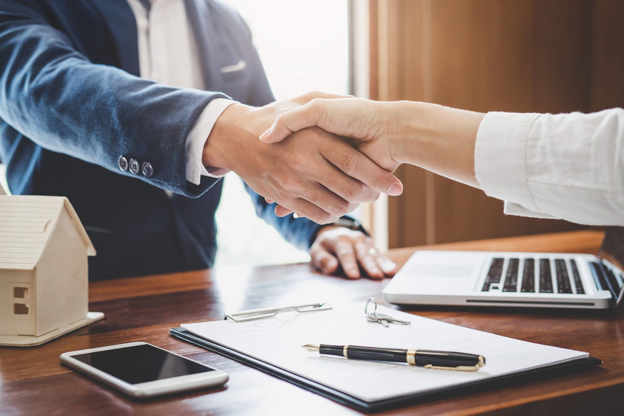 Agent helps couple with paperwork