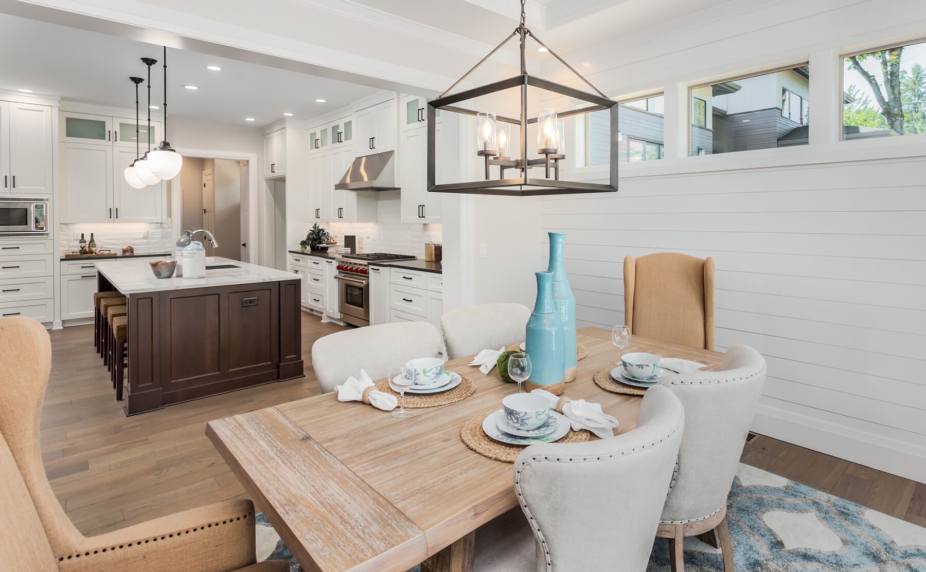 Agent house tour with couple