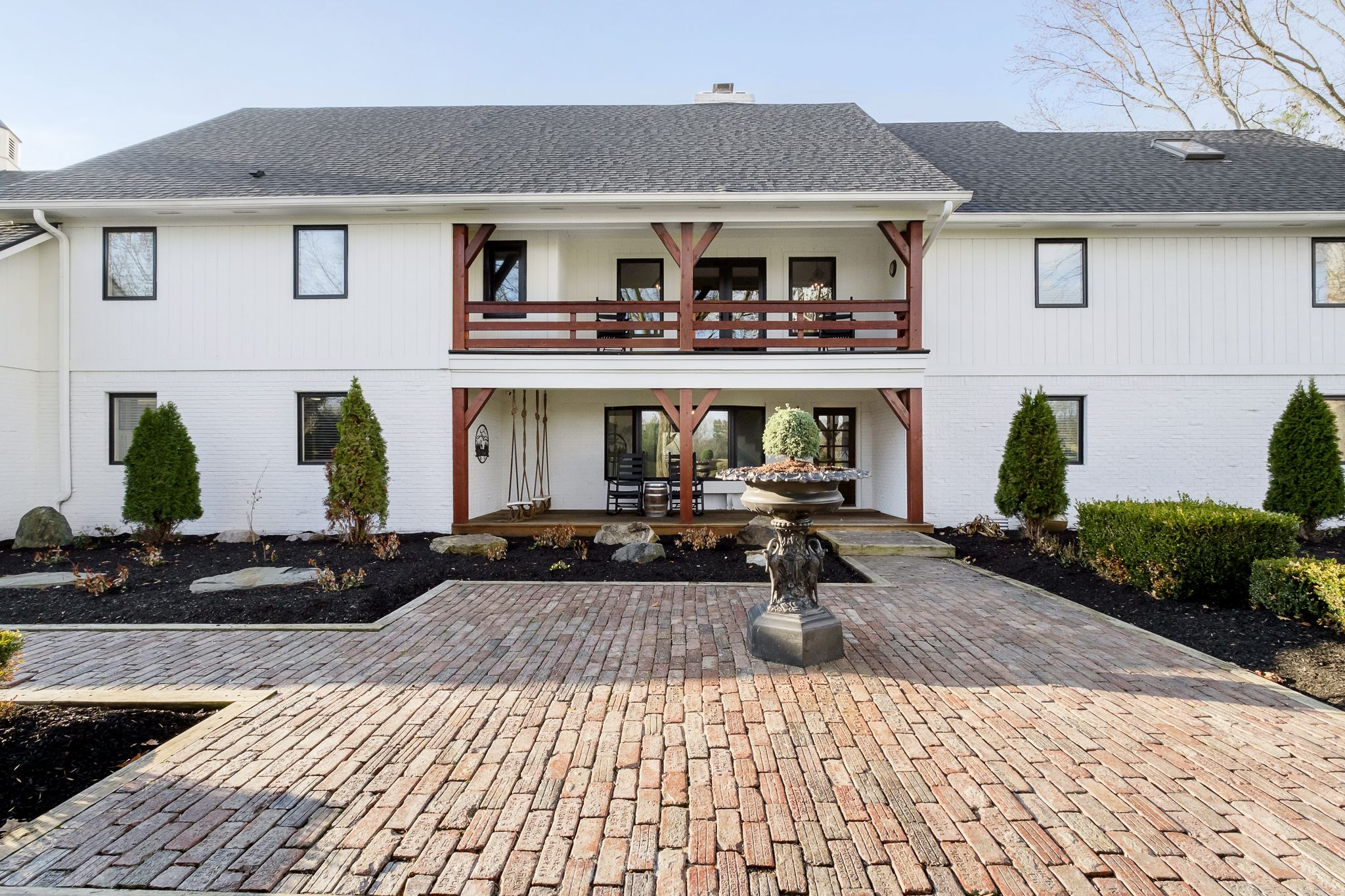 photo of home with balconey