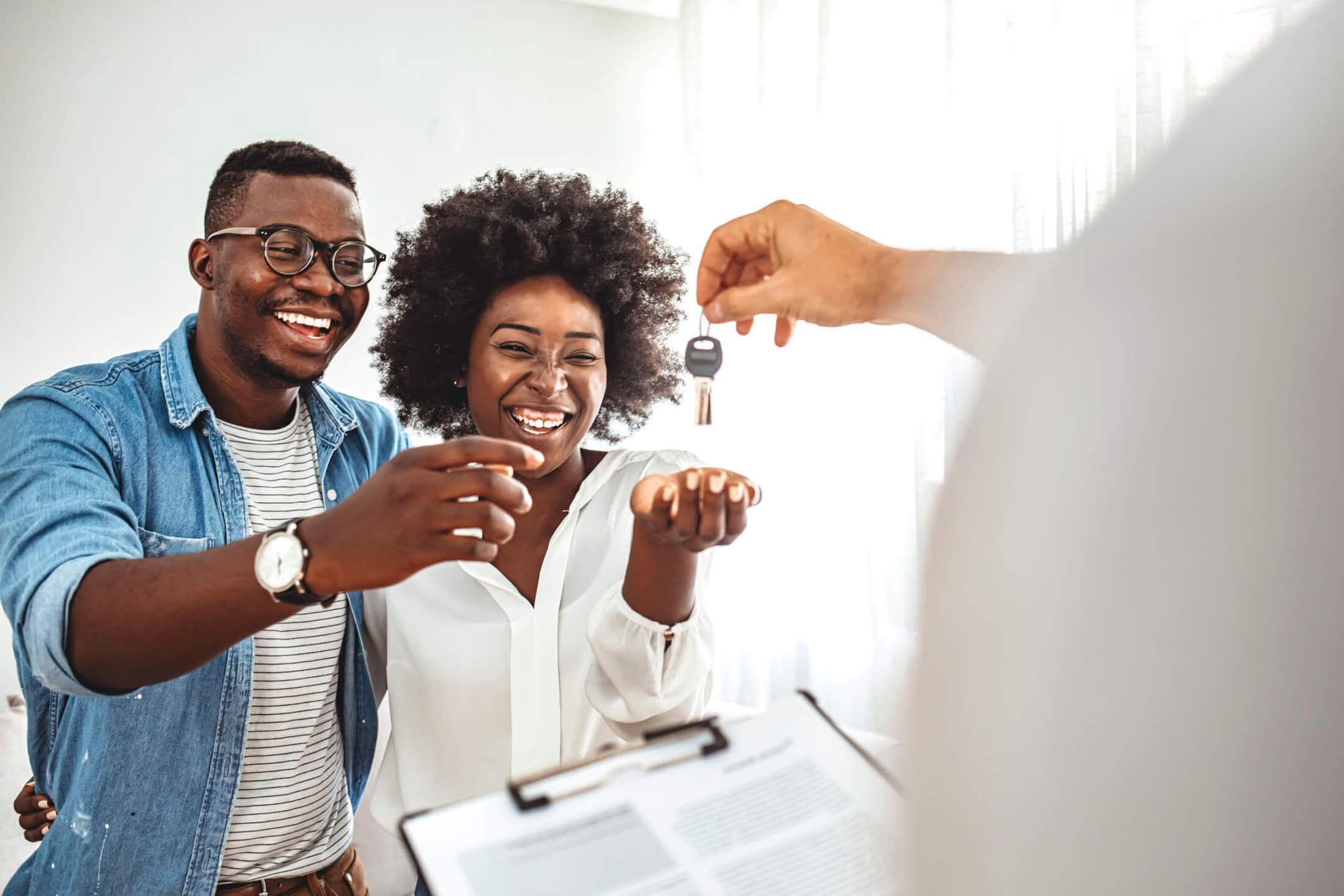 couple receives house keys