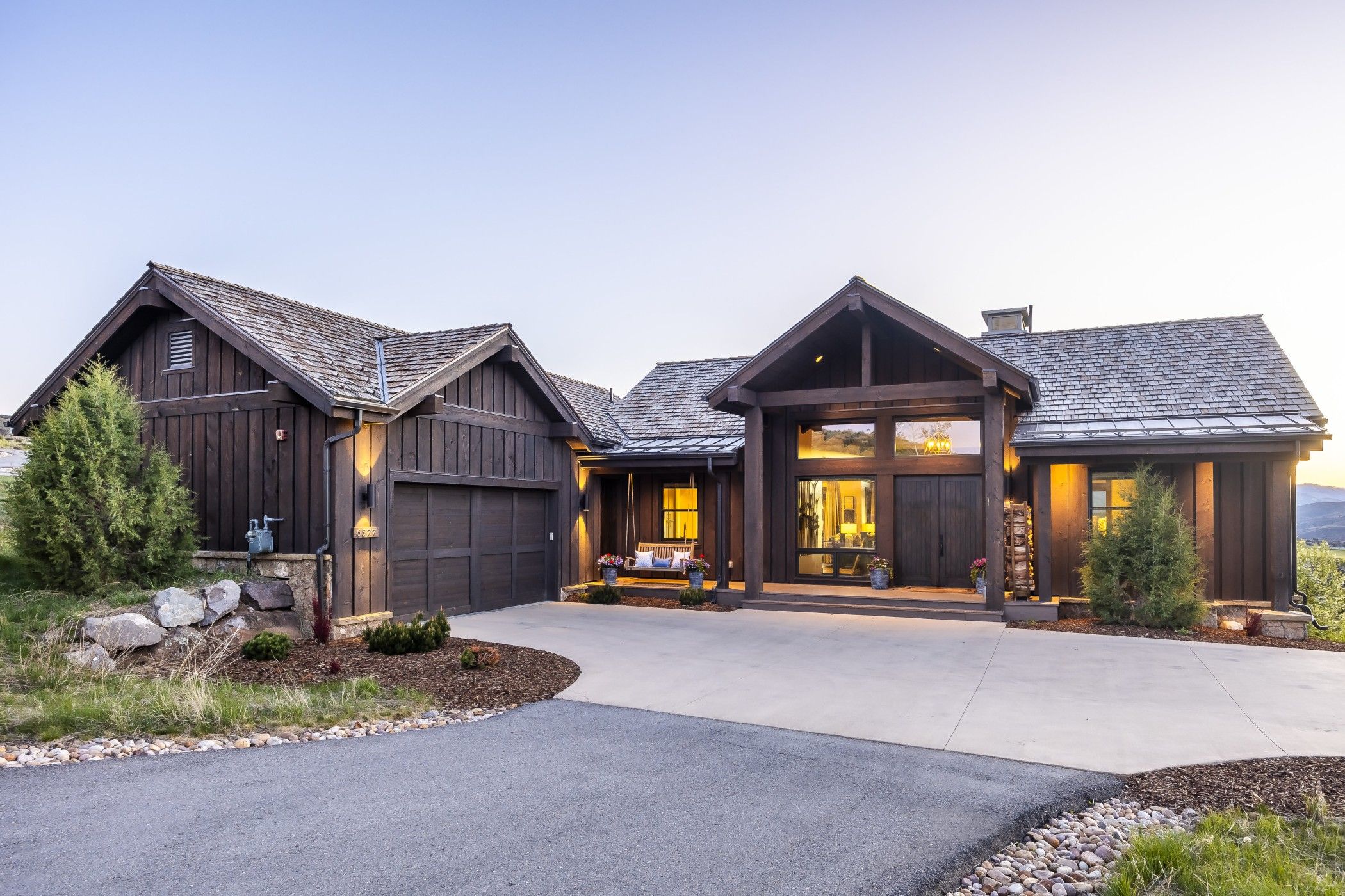 Agent house tour with couple