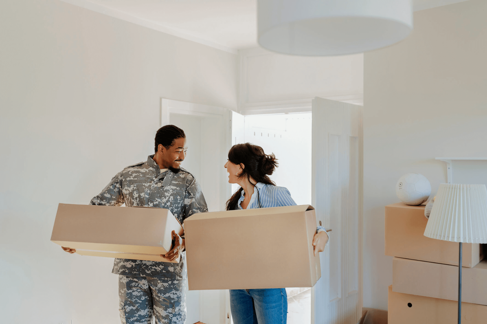 Agent helps couple with paperwork