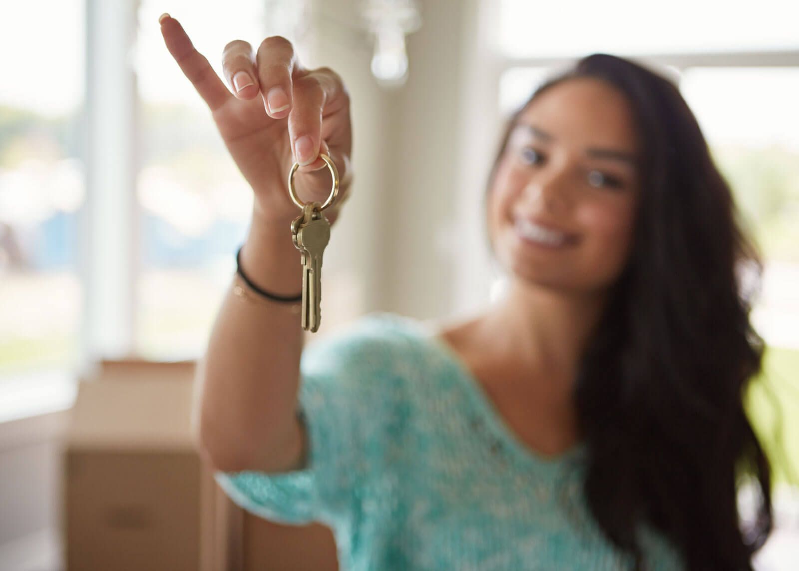 Agent helps couple with paperwork