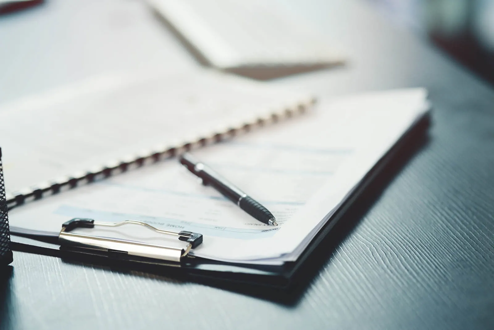 Agent helps couple with paperwork