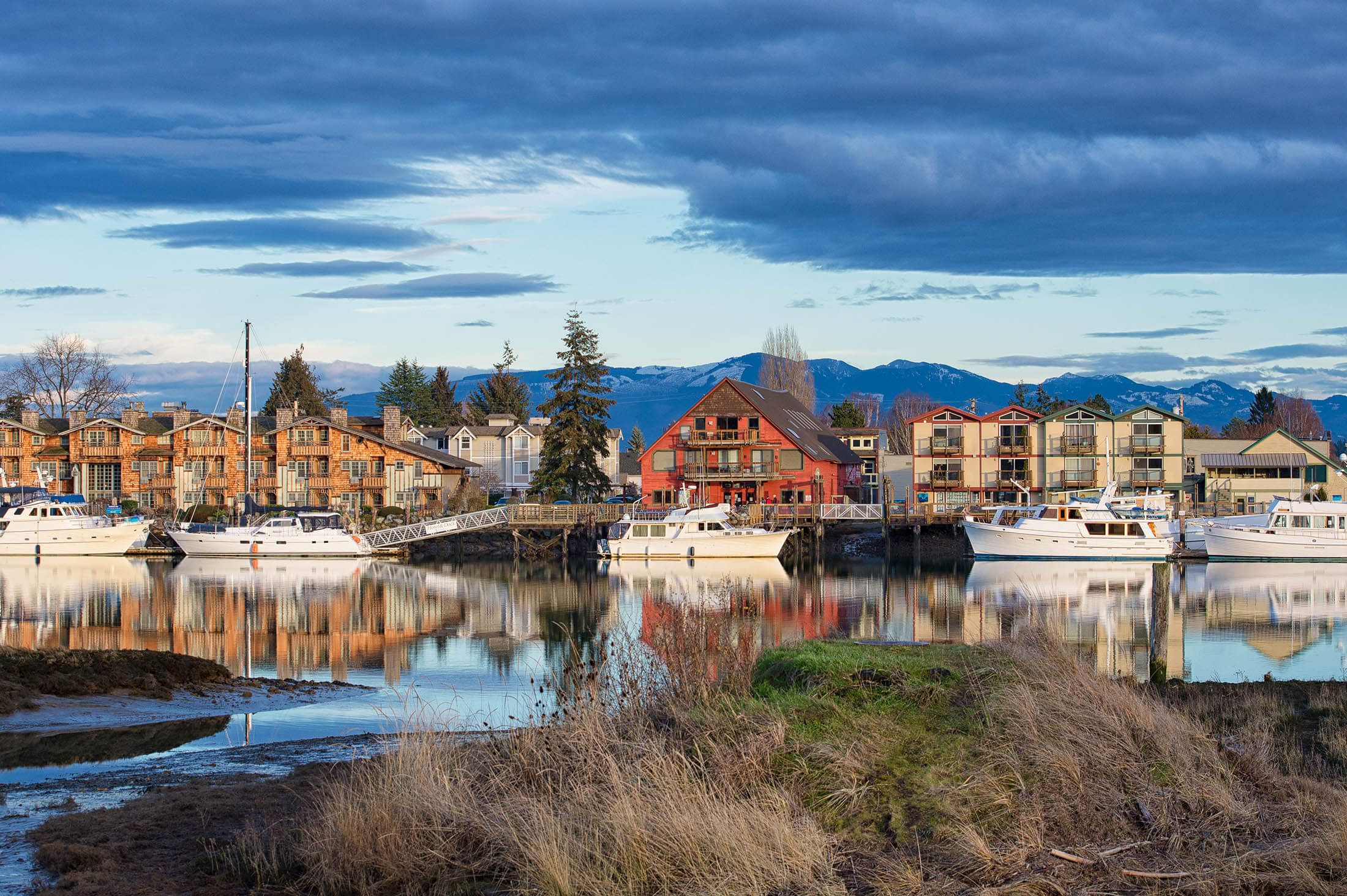 La Conner waterfront shops