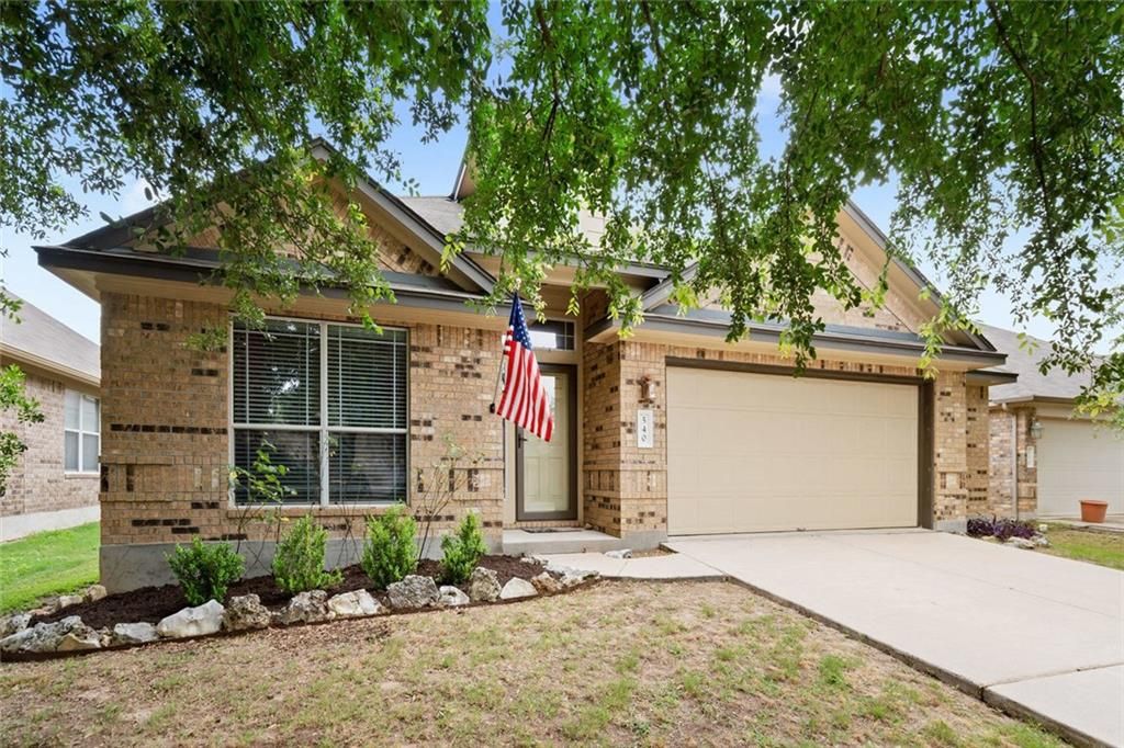 Agent house tour with couple