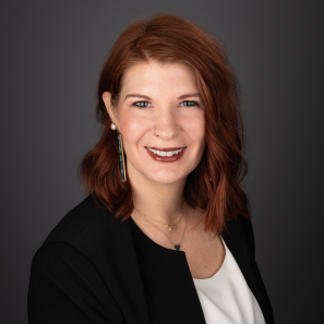 Real Estate Agent Elizabeth Haney of Professional Realty Group of Berkshire Hathawat Homeservices Ambassador Real Estate in Lincoln, NE