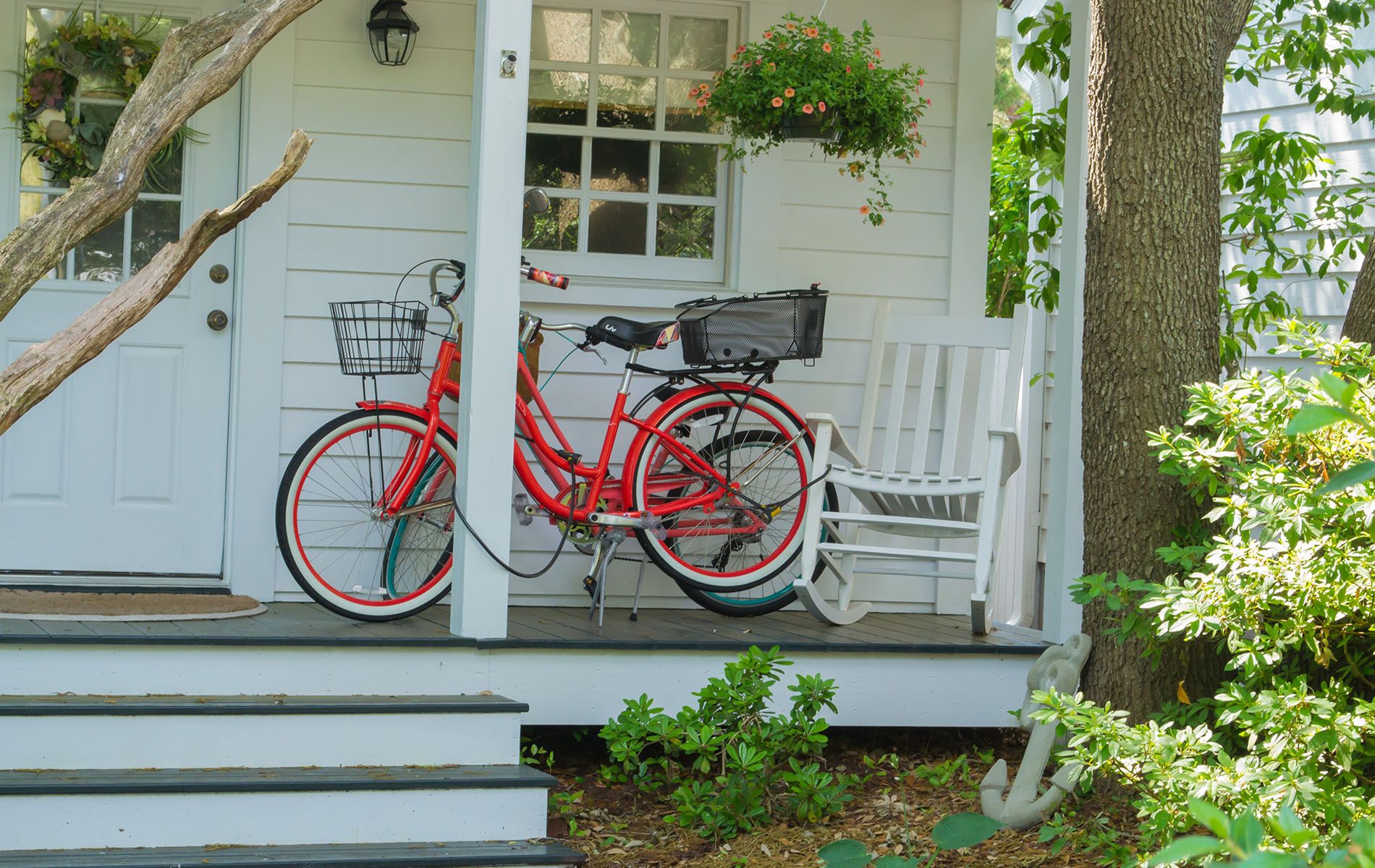 Couple receives keys to home