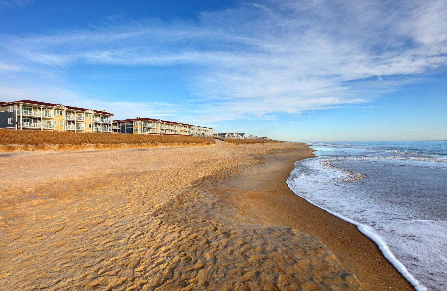 Couple receives keys to home