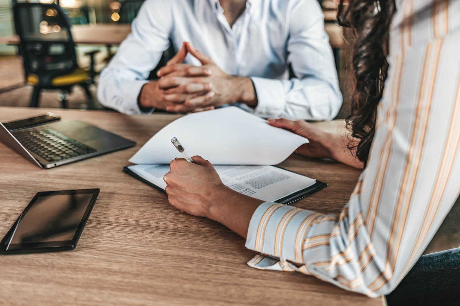 Agent helps couple with paperwork