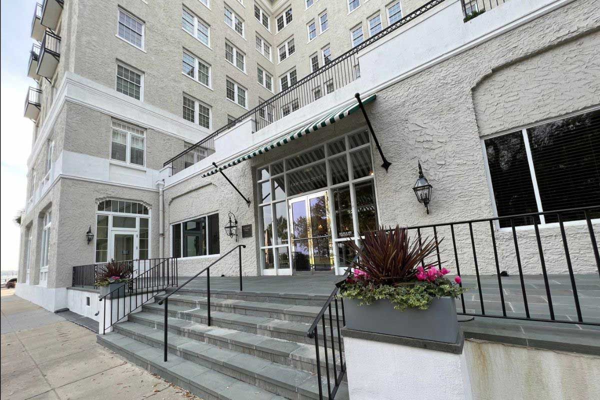 1 King Street Apt 408, Charleston SC
