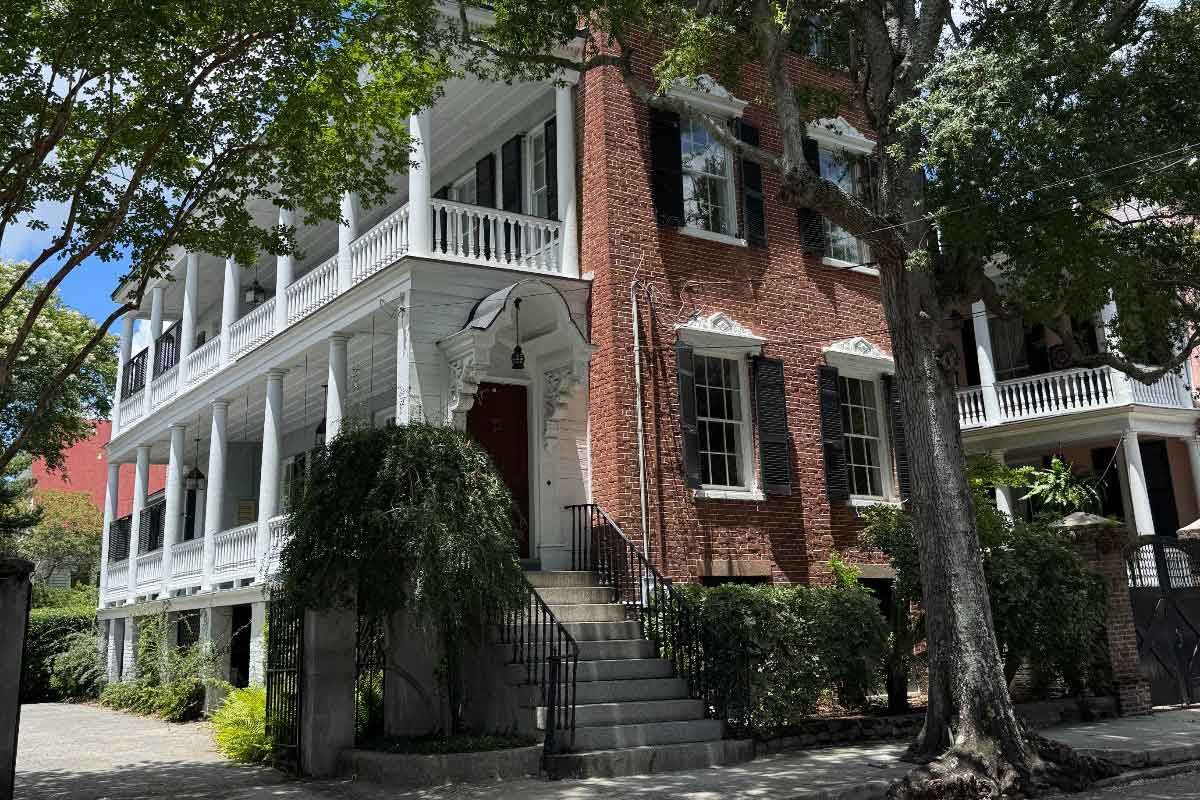 52 Hasell Street, Charleston SC