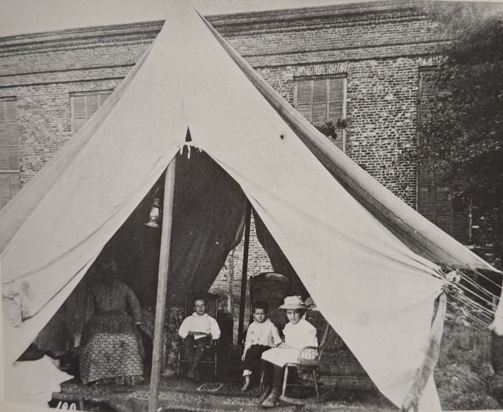 Wealthy family in tent, archive photo