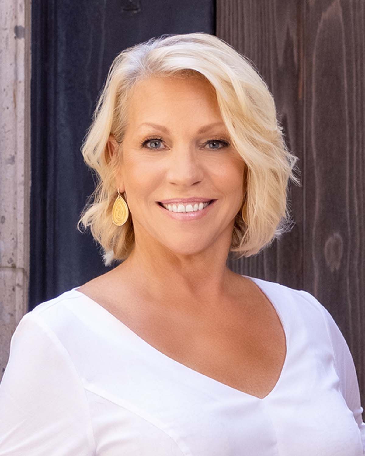 sally-cashman-real-estate-agent-russ-lyon-sotheby-s-international-realty