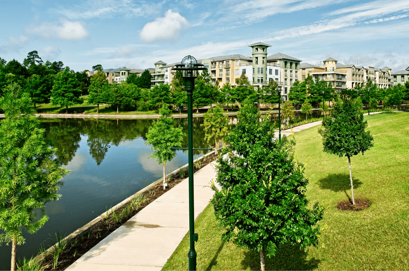 Couple receives keys to home