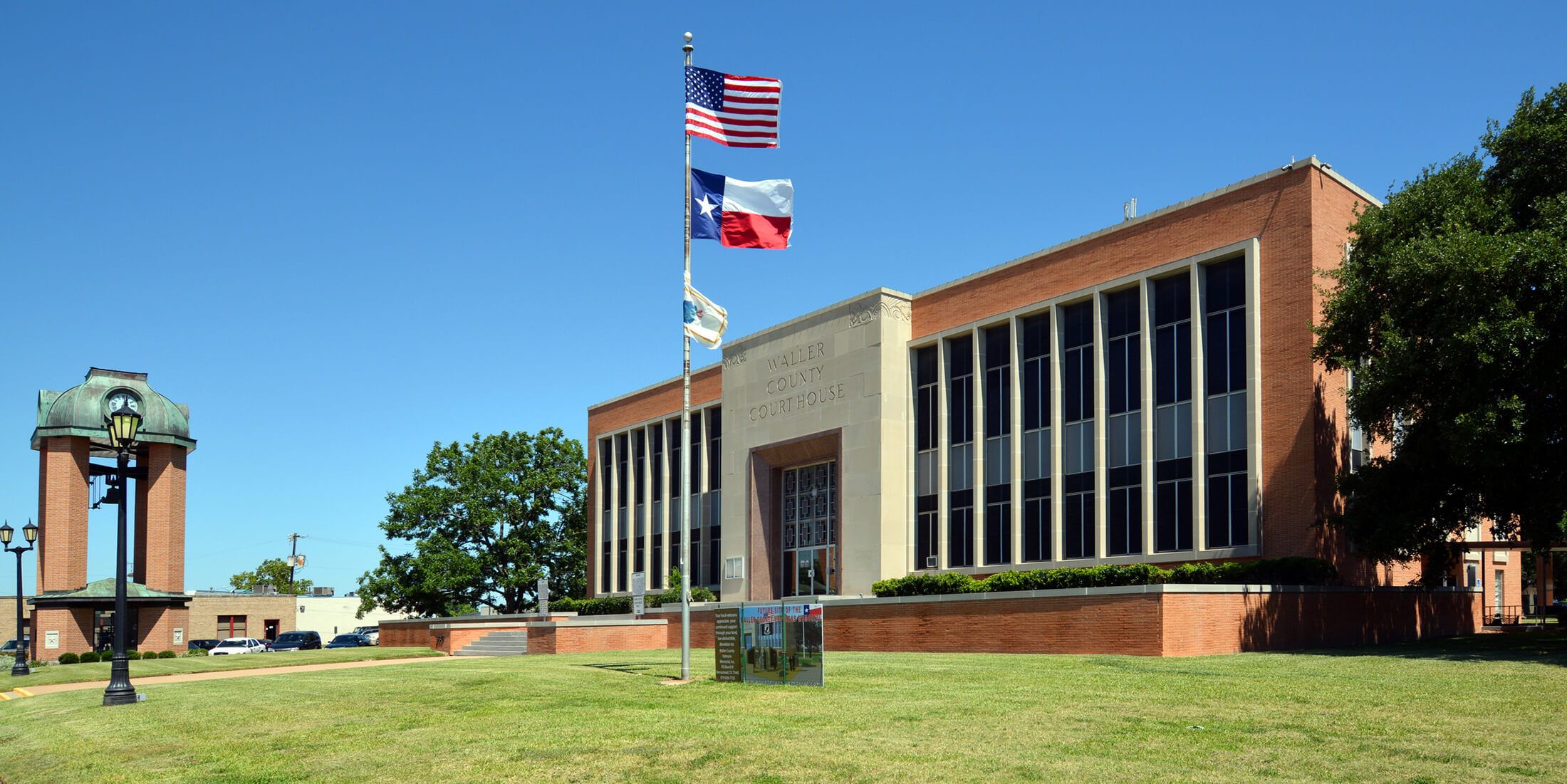 Couple receives keys to home