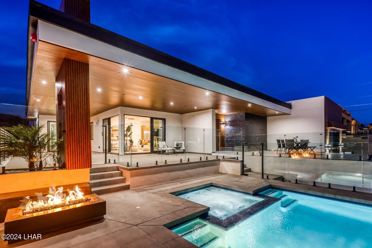 Beautiful modern Lake Havasu home for sale